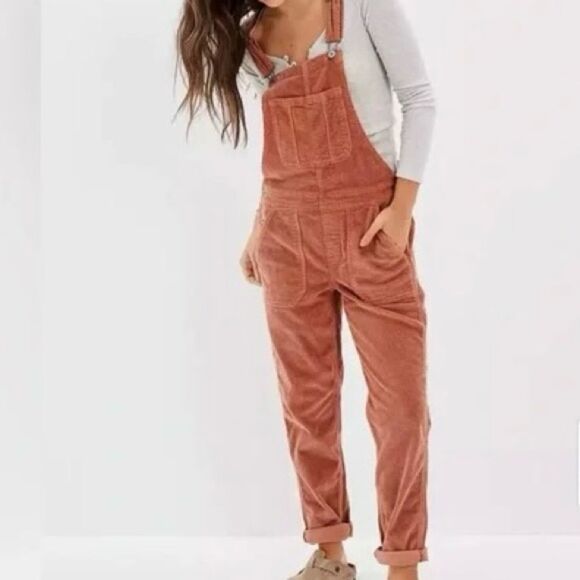 AMERICAN EAGLE Women’s Stretch Corduroy Tomgirl Overalls...